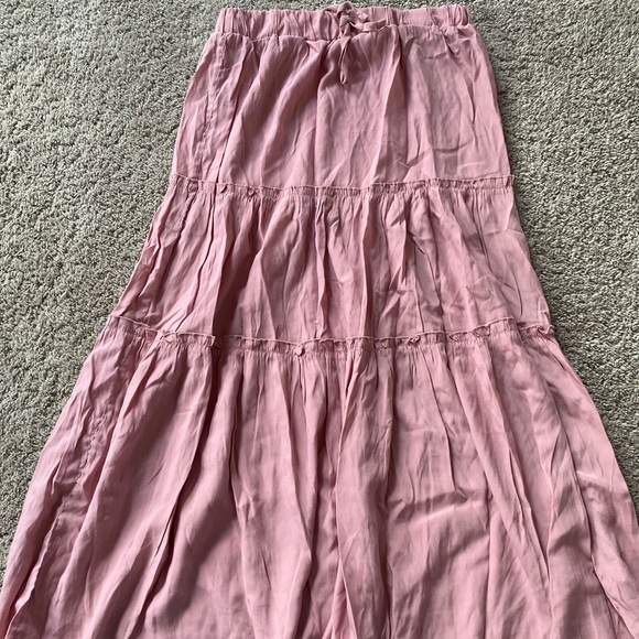 SHEIN Dresses & Skirts - Shein women’s small thin pink midi skirt
